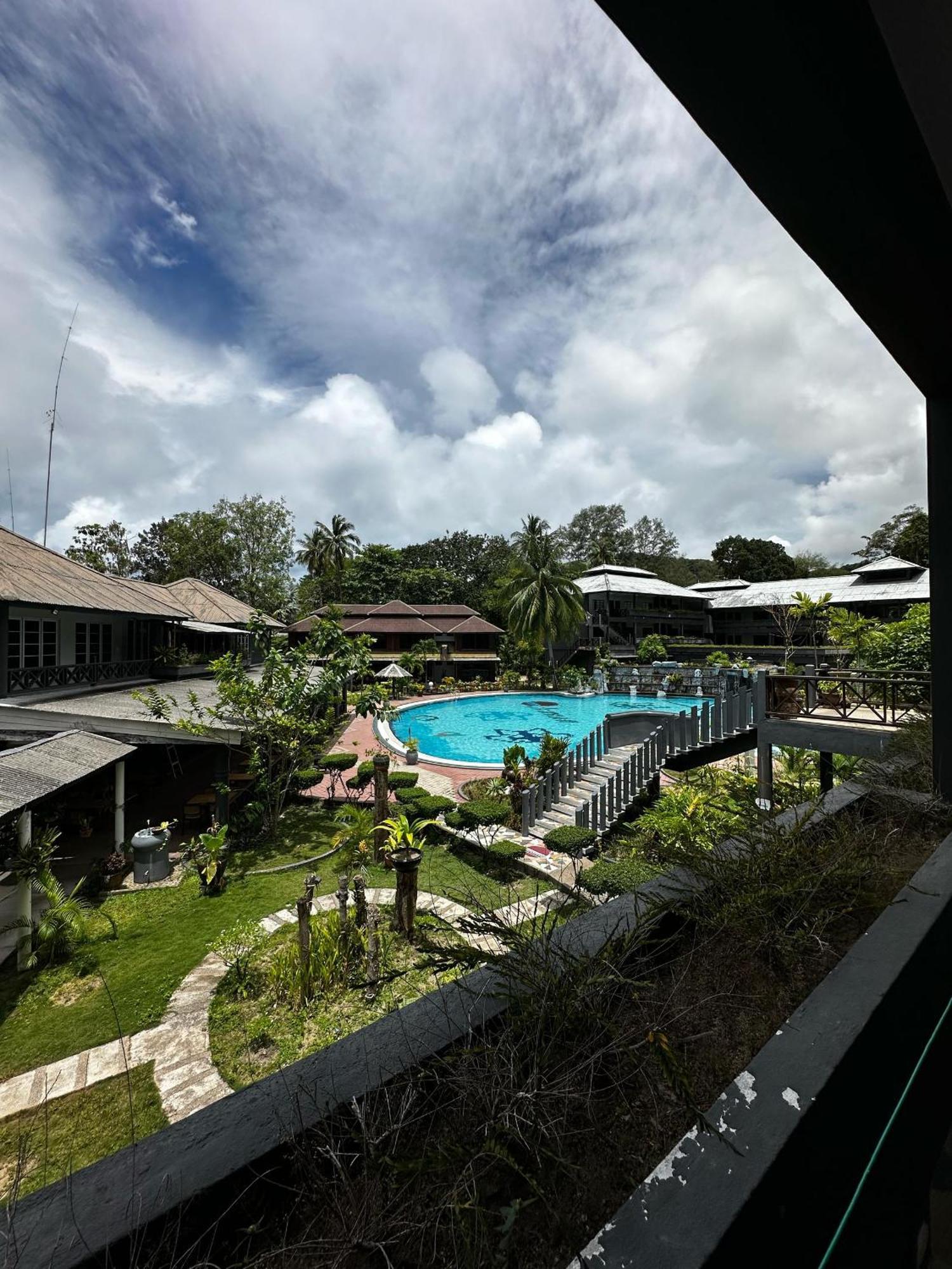 Beach Resort - Arwana Perhentian X Bluestar Kampung Kuala Besut Exterior photo