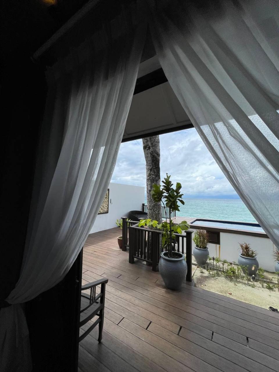 Beach Resort - Arwana Perhentian X Bluestar Kampung Kuala Besut Exterior photo